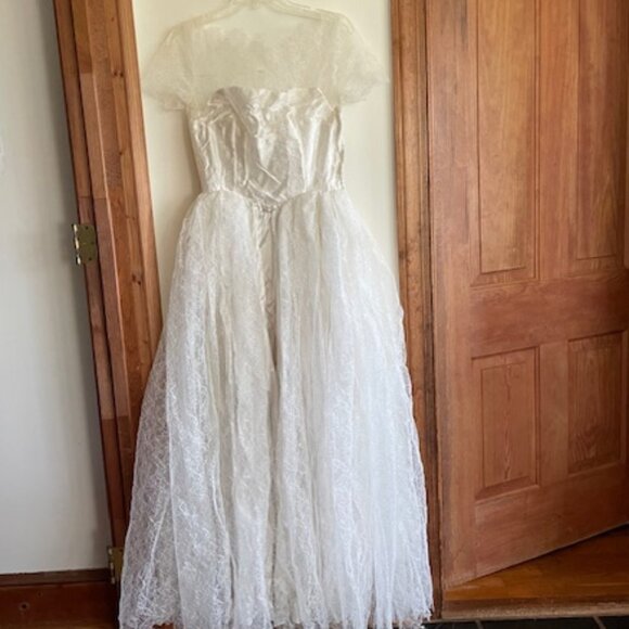 VINTAGE HANDMADE 1959 Princess Empire Waist Satin Lace Wedding Dress Small - Picture 3 of 17